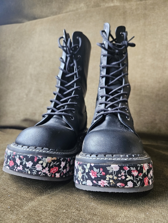 Demonia Shoes - Demonia Emily Black Floral Platform Lace-Up Women's Boots Size 10
